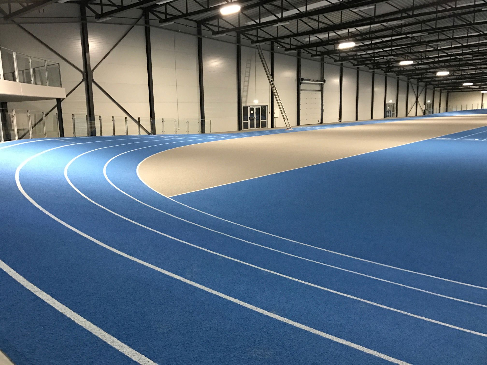 Hal gulv i atletikhal